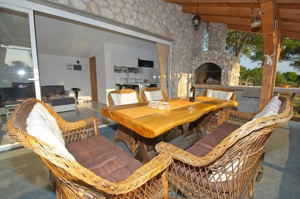 Holiday Home Villa Venta 트로기르